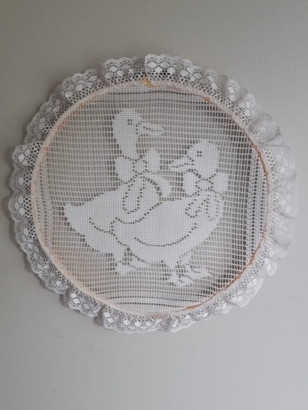 *2 for $20 deal* Crochet Lace Hoop Wall Hanging with Duck / Geese Motif - White